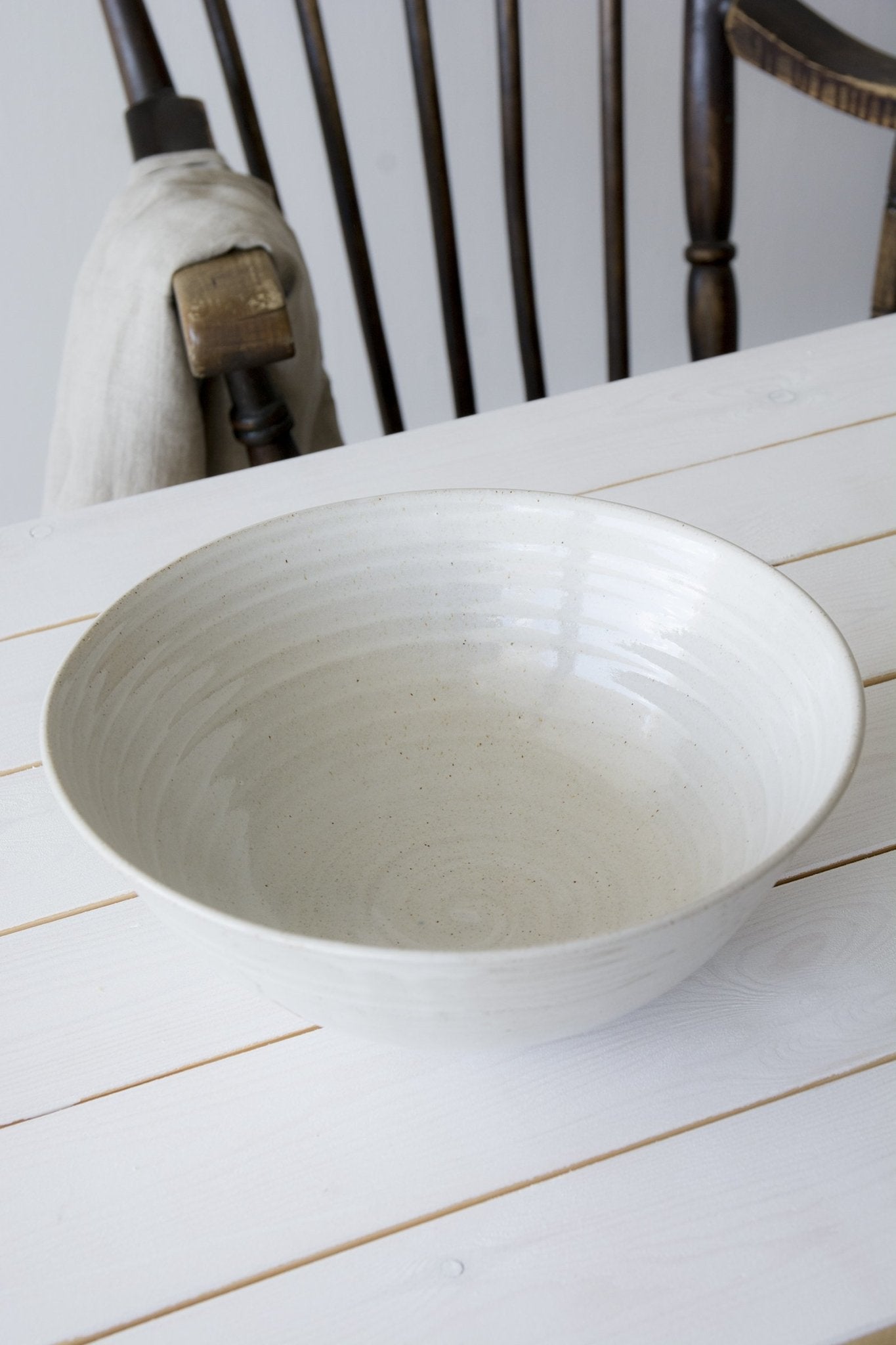 https://www.madaboutpottery.com/cdn/shop/products/ceramic-large-blue-salad-bowl-281816.jpg?v=1681186920&width=1365