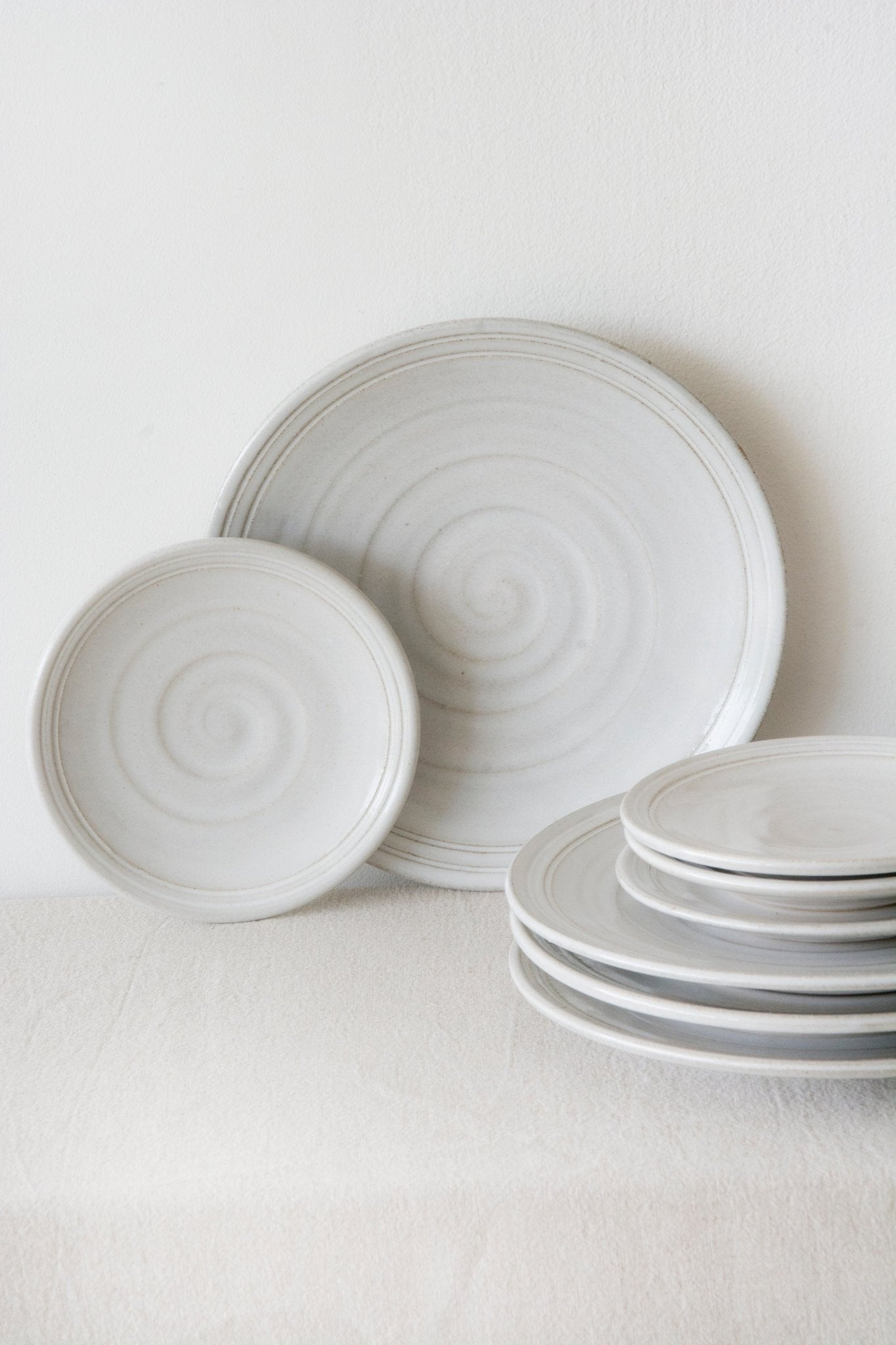 White serveware outlet set