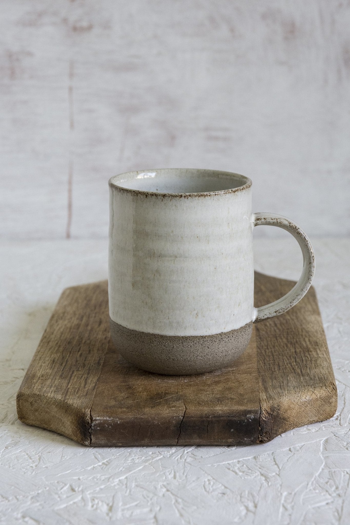 10 oz. Stoneware Mug, Cream Color Speckled - Cloz to Home